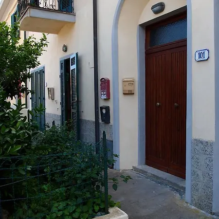 Lo Zizzolo- Oda ve Kahvaltı Marina di Campo